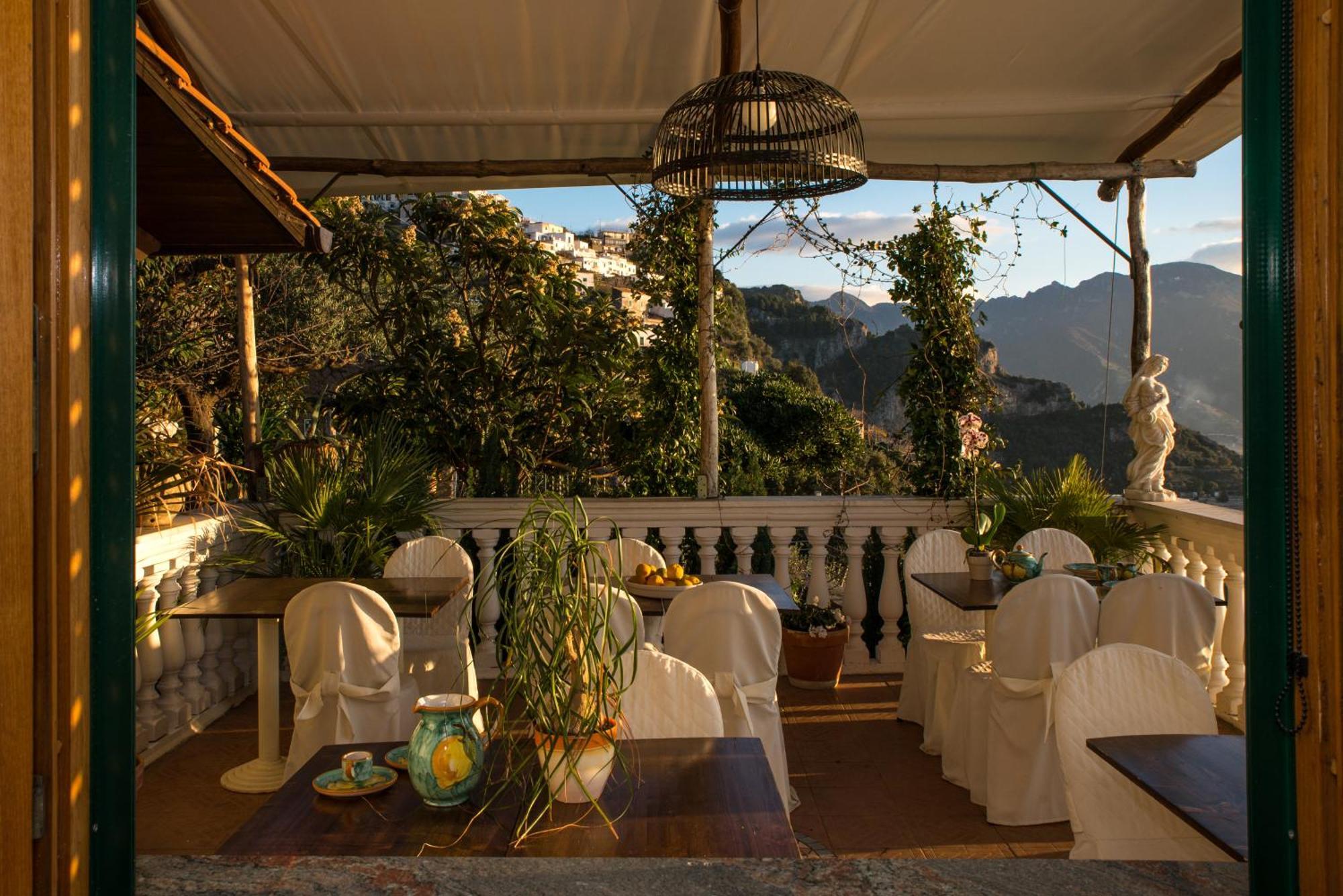 Bed and Breakfast H.H.Le Palme Amalfi Exterior foto